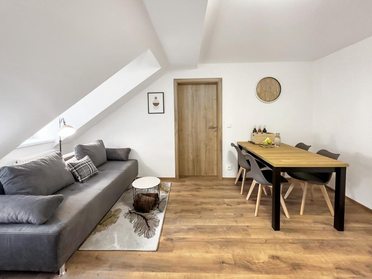 קרלובי וארי Apartment Katrin 2 מראה חיצוני תמונה
